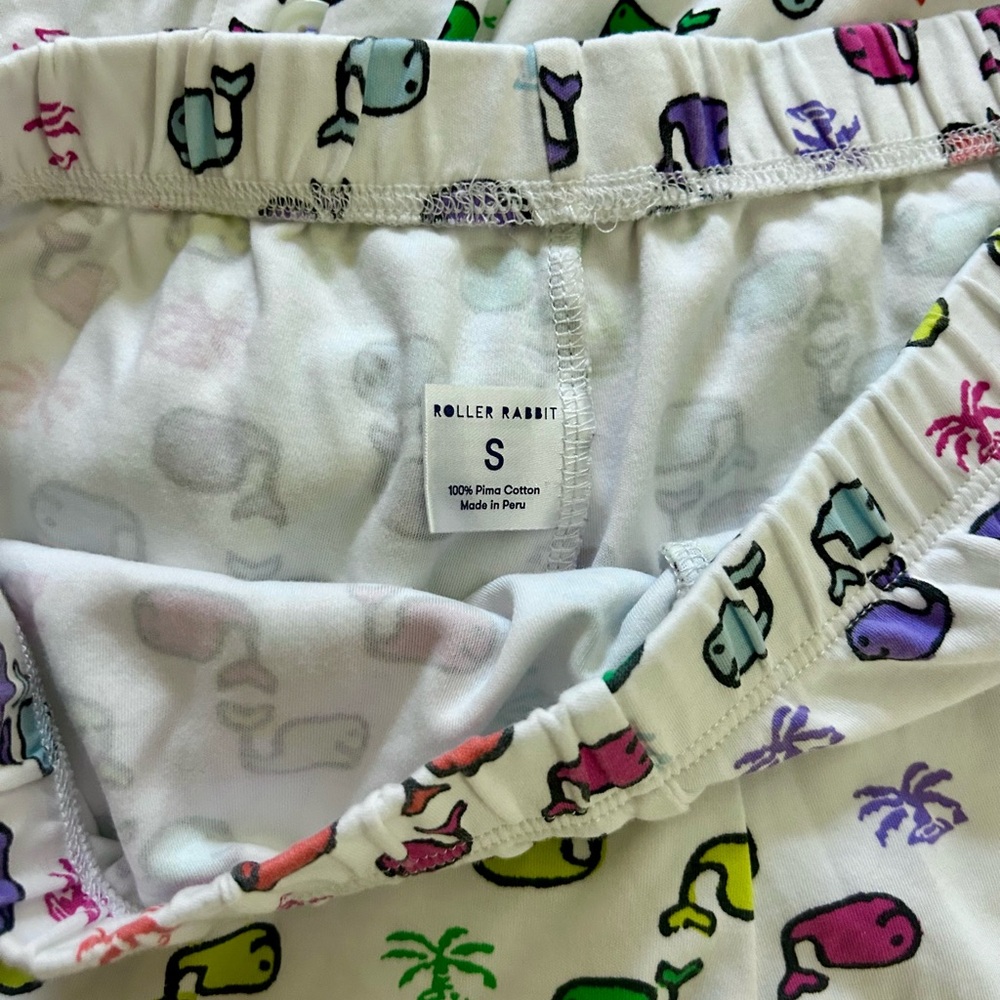 Roller Rabbit whale pjs - Picture 2 of 3